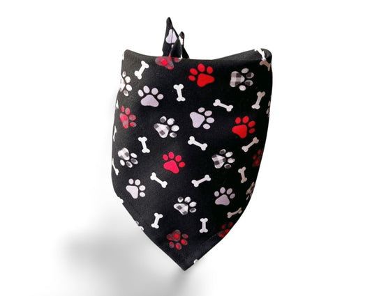 Snap On Christmas Paw & Bones Dog Bandana - Puppers Bowtique